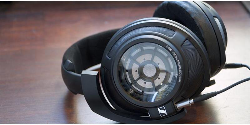 Sennheiser HD820 vs. HD800S Review